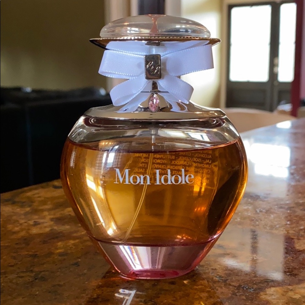 Mon Idole by Remy Latour